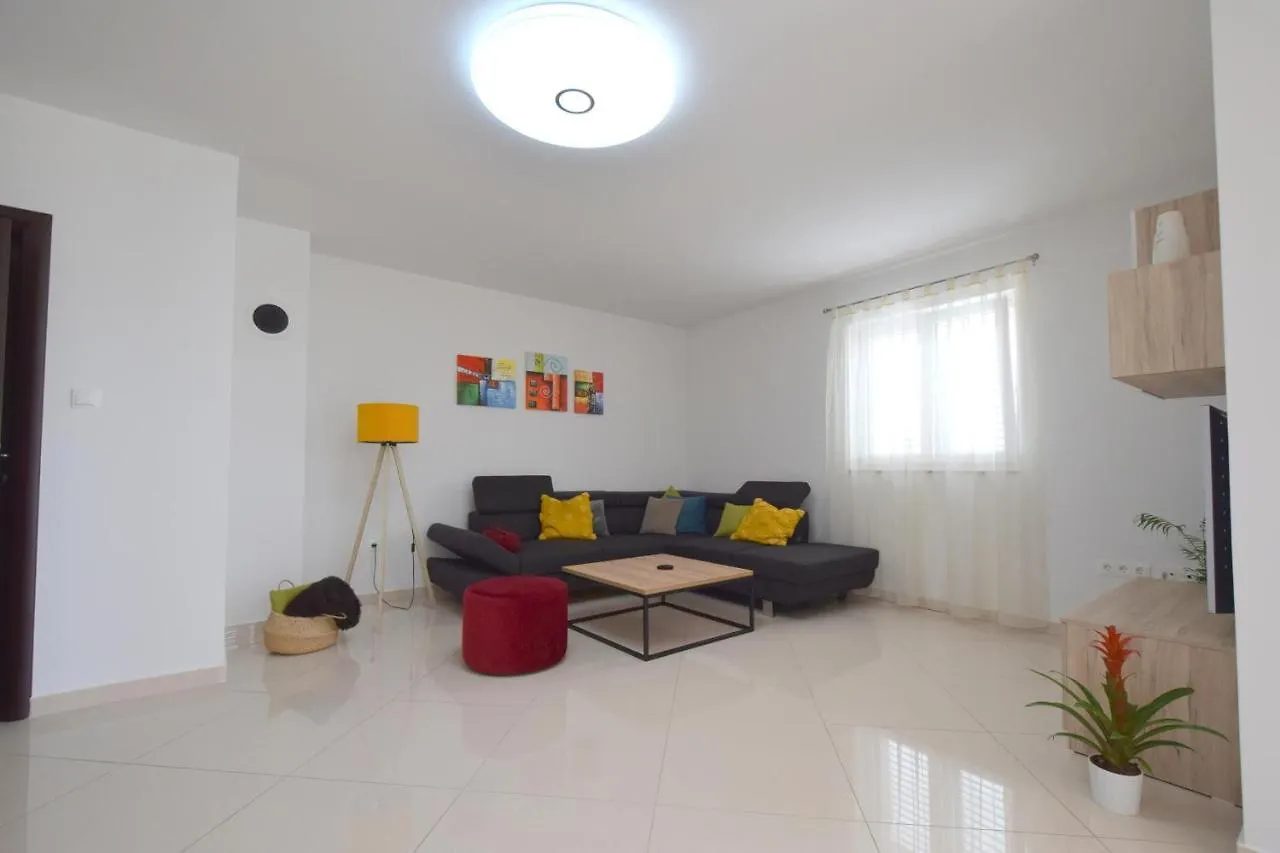 Apartment Gem Malinska Croatia